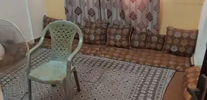 Luxurious 2-Bed Apartment with Lounge & Kitchen at Bukhshi Plaza, Sadar Karachi